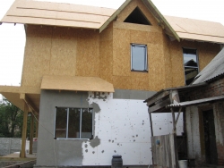 Канадский дом, стены и перекрытия из сип панелей, крыша стропильная с утеплением г. Харьков 240 м кв